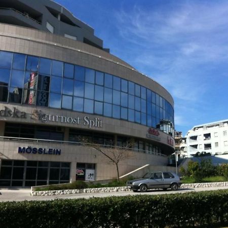 Apartment Karlo Near The Most Beautiful Beach Znjan Split Exterior foto